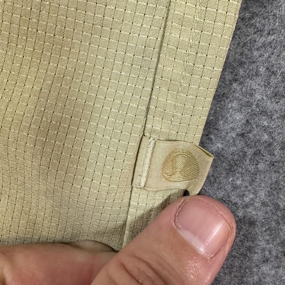 Lululemon Shirt Men Large Short Sleeve Button Up One Thing At A Time Performance - Picture 3 of 7